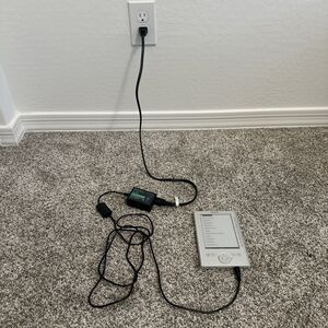 Sony PRS-300 Digital Tablet Reader Pocket Edition with OEM Charger Bundle